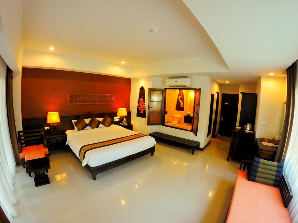 Navatara Phuket Resort Rawai Buitenkant foto
