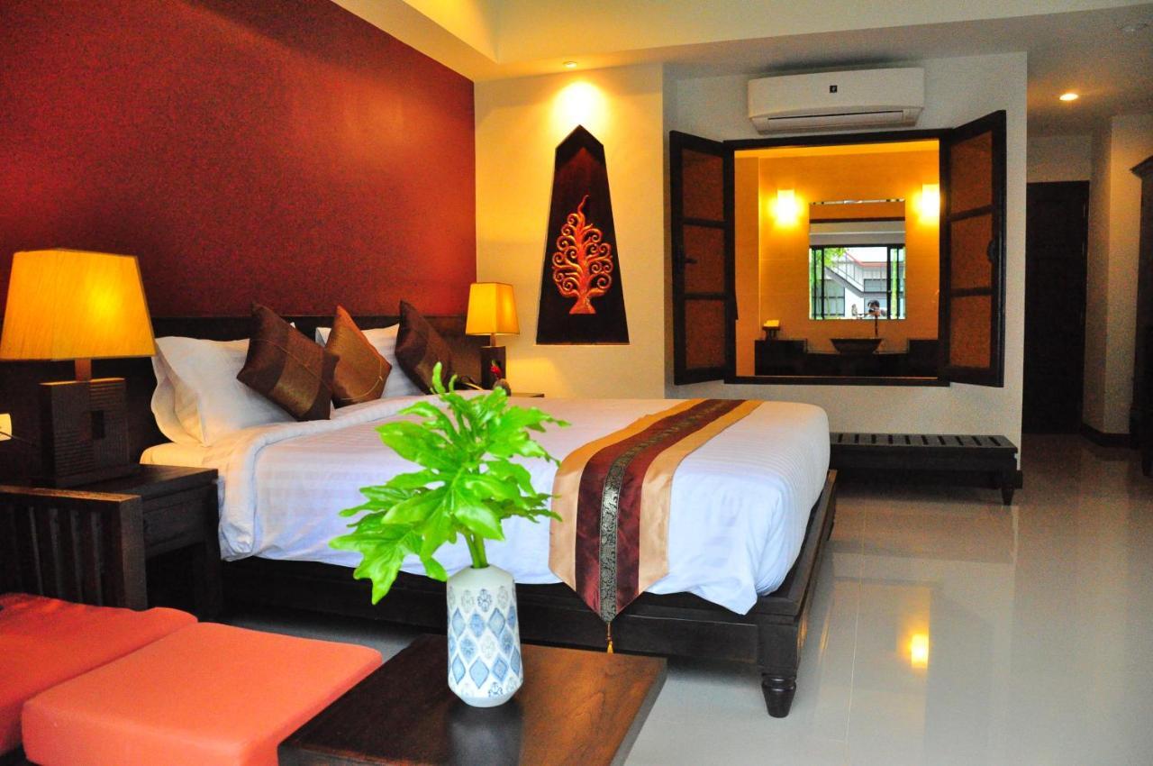 Navatara Phuket Resort Rawai Buitenkant foto